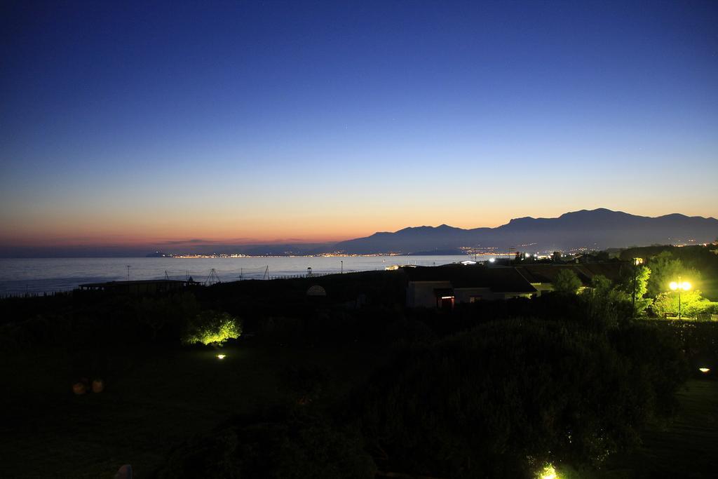 Hotel Della Baia Baia Domizia Eksteriør billede