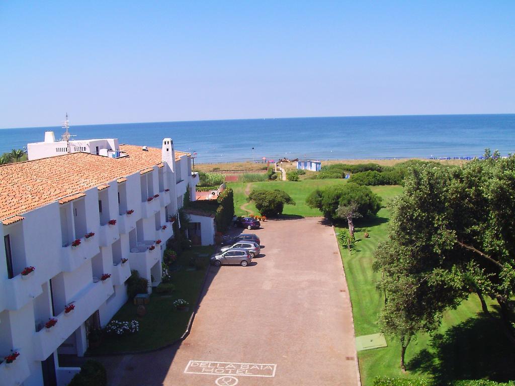 Hotel Della Baia Baia Domizia Eksteriør billede