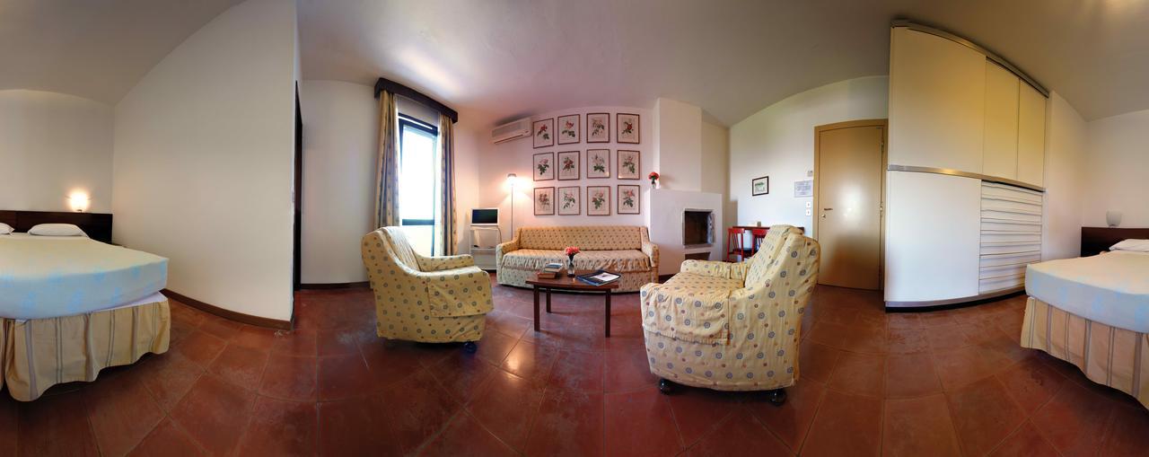 Hotel Della Baia Baia Domizia Eksteriør billede